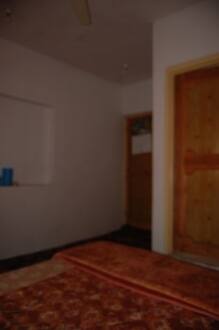 Hotel Fabulous Kashmir, Srinagar 5